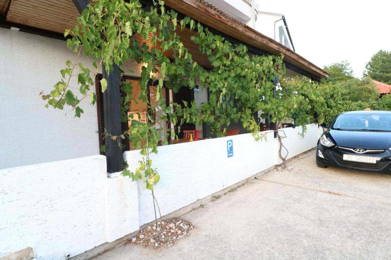 Apartments Vladan With Terrace Baška Extérieur photo